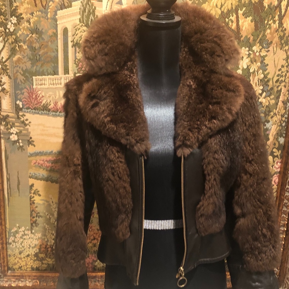 Leather and Fur Bomber Jacket Beautul and Fun